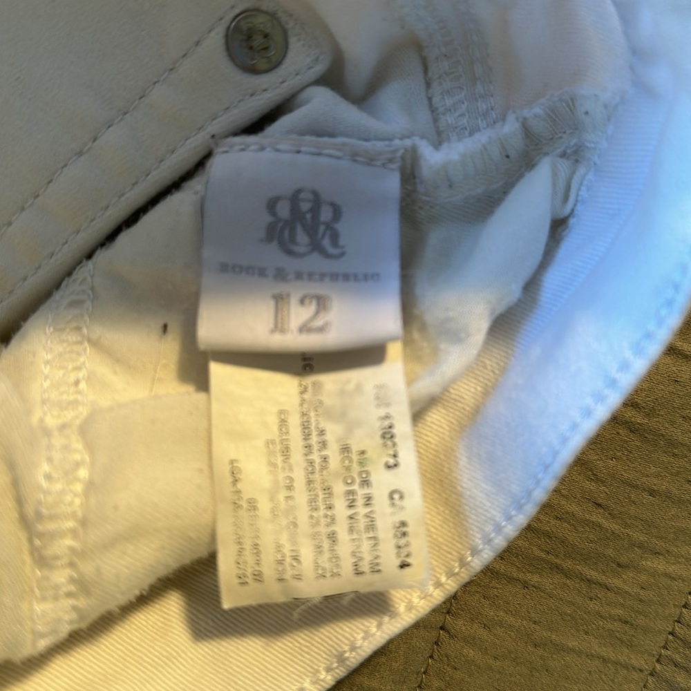 Rock & Republic white denim Jeans, size 12 - Picture 10 of 11